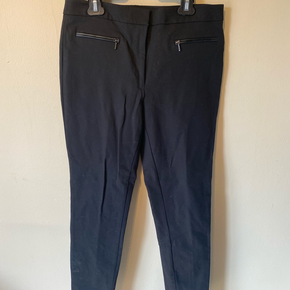 Club Monaco size 6 black pencil leg pants.